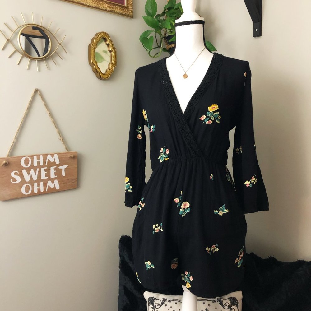 ZARA floral bell sleeve boho romper XS